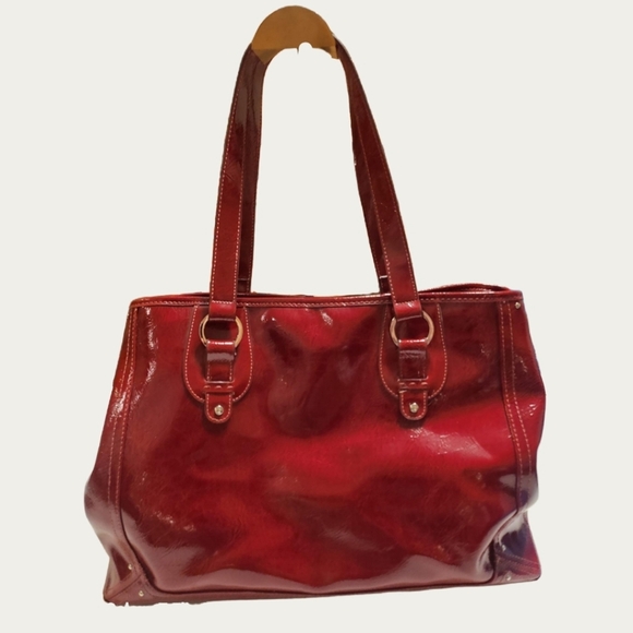 Liz Claiborne Handbags - Vintage Textured Deep Red Vegan Patent Leather Liz Claiborne Tote